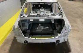 41217421812 Bmw 2016-2022 750i G12 Rear Trunk Frame Body Structure Cut White A96 Oem