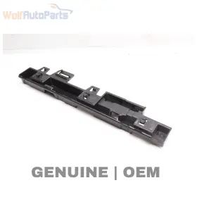 7268075 Bmw 2019-2021 230i Xdrive 2.0l - Left Side Skirt / Rocker Panel Mount Bracket