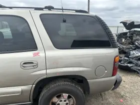 15770071 Chevrolet Used Left Lower Quarter Panel Fits 2000 Tahoe Door Extends Into Wheel