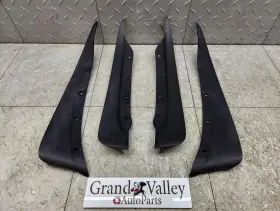 226221 Chevrolet 2005-2013 C6 Corvette Gm Gca Splash Guard Mud Flap Used Oem Base Model