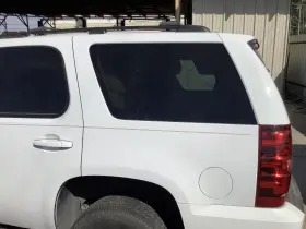 25822461 Chevrolet Used Left Lower Quarter Panel Fits 2012 Tahoe Door Extends Into Wheel