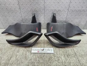 10425976 Chevrolet 276504 2001-2004 C5 Corvette Z06 Rear Brake Ducts With Bezel Grille Oem Note