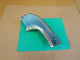D1db-6228518-b2a Ford 1970-73 Maverick Mercury Comet Rh Rear Quarter Panel Extension And Moulding