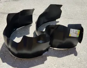 10296524 General Motors 10296523/10296524 1993-2002 Firebird/trans Am Front Inner Wheel Liner Pair Nos Gm