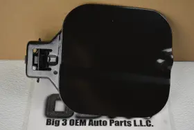 21993910 Gm 2004-2008 Chevrolet Malibu Quarter Panel Fuel Filler Door New Oem