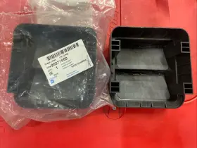 95971850 Gm Pair 2009-11 Chevrolet Quarter Outer Pressure Relief Valve Ffv