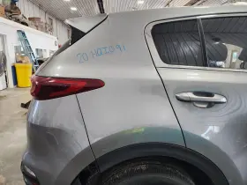 Kia 720055 Used Right Lower Quarter Panel Fits 2020 Sportage Manual Liftgate Low