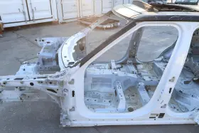 Land Rover Lr044376 2014 - 2022 Range Sport Left A Pillar Body Part Oem White 1aa