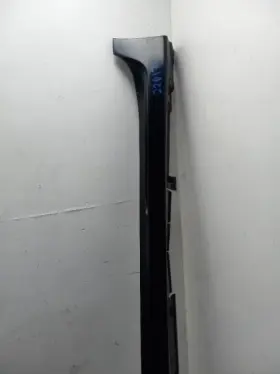 189.le1d12 Lexus 11-17 Ct200h Driver Side Rocker Panel