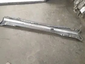 189.le1x02 Lexus 2002 Sc430 Driver Side Rocker Panel Moulding
