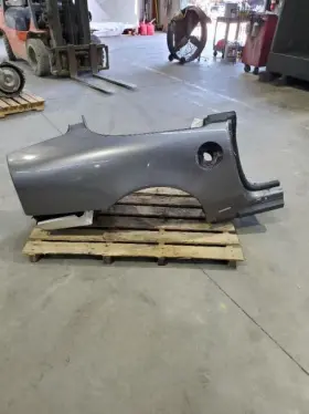 Maserati 160.ma1w02 2002 Spyder Cambiocorsa Oem Right Rear Quarter Body Panel Paint Chip