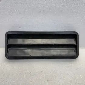 60665690 Maserati 2003-2013 Quattroporte M139 Rear Trunk Air Vent Grille