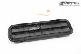 205-830-12-01-64 Mercedes-benz 2015-2023 C300 W205 Rear Left Side Quarter Pressure Vent Grille Oem