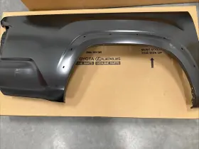 65500-04460 Oem 2016 17 18 19 20 21 22 2023 Toyota Tacoma Right Bed Side Panel With Flares