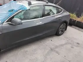 160.ts1p18 Tesla 3 2018 Quarter Panel 129089