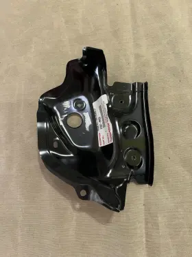61622-0r030 Toyota 2013-2018 Rav4 Quarter Trough Left Back Door Opening
