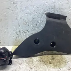 8d0133849a Volkswagen Vw B 5.5 Passat Wagon Air Distributer Duct Cover #c2-8